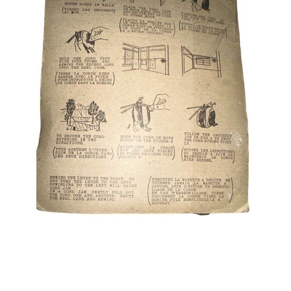 Vintage Kitchen / Camping Portable Clothesline Made in aging Kong - Picture 4 of 4